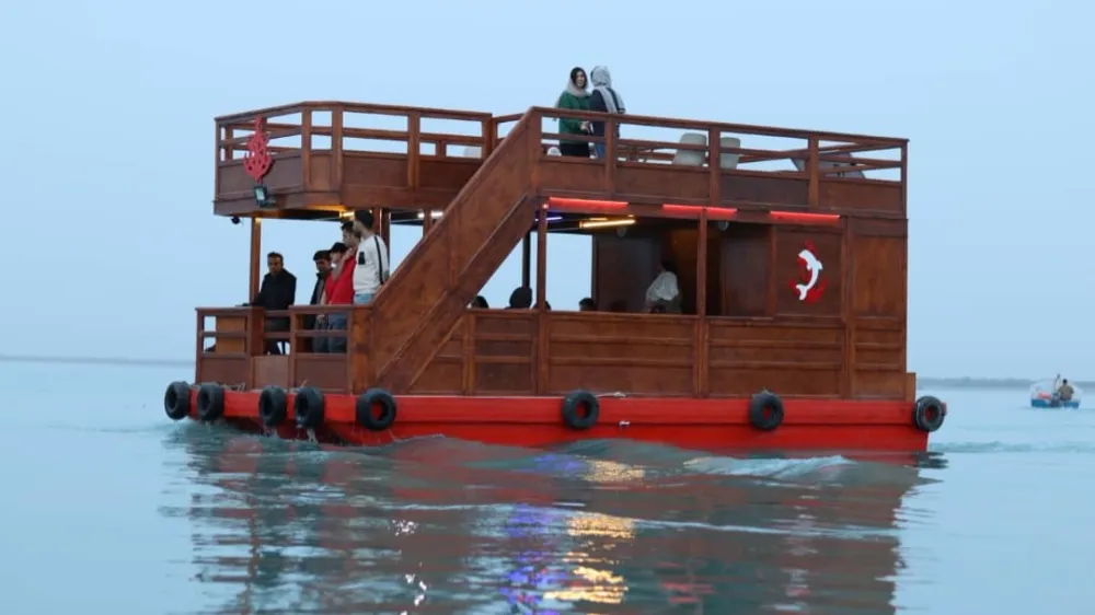 قایق آلاچیق VIP قشم