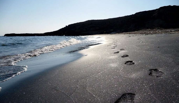 نمايي هوايي از جزيره لارک در تنگه هرمز