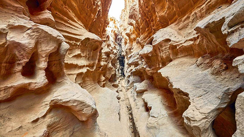زمین‌شناسی و ایمنی در دره چاهکوه