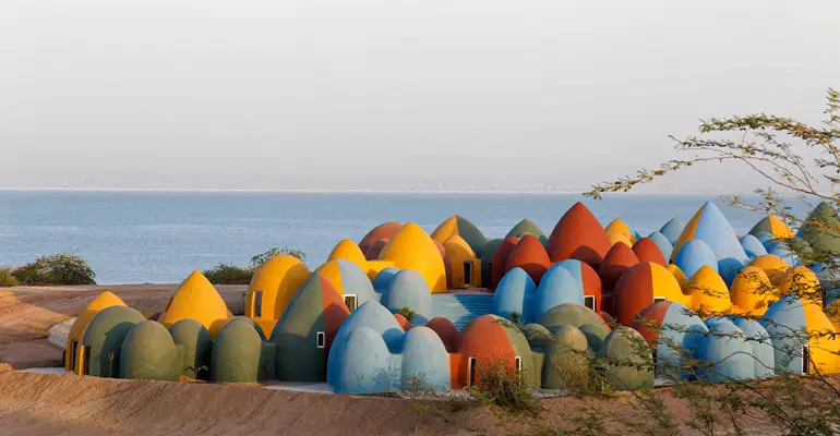 لباس و تجهیزات مناسب گرمای جنوب