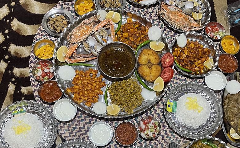 بشقاب هاي متنوع غذاي دريايي در قشم