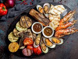 سرو لابستر در رستوران هاي ساحلي قشم