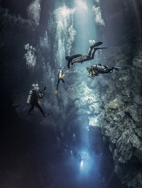 تجهیزات کامل برای غواصی قشم