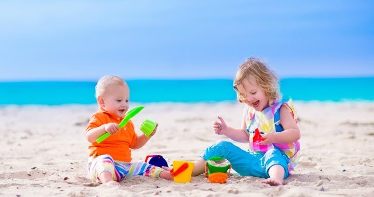 بازار و خیابان های قشم با امکان خرید ارزان