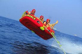 بناناسواری در ساحل مناسب قشم