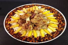 غذاي محلي با ماهی عنکاس در قشم