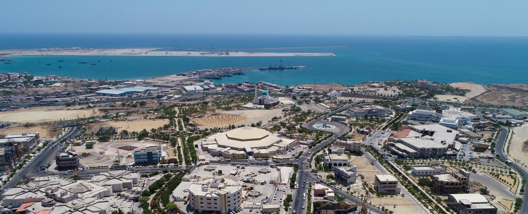 نمايي از توسعه زيرساخت ها و پروژه هاي جديد در قشم