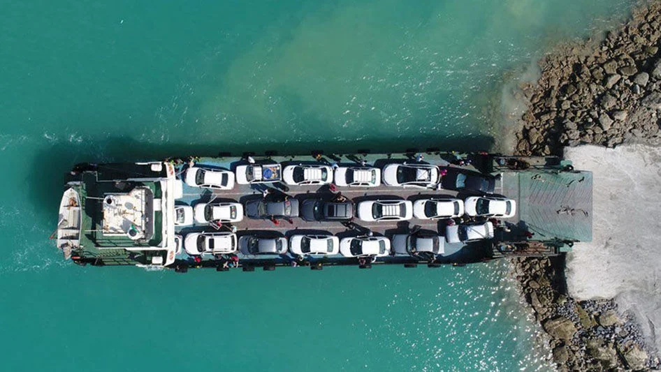 عبور از دریا با کشتی لندینگ کرافت