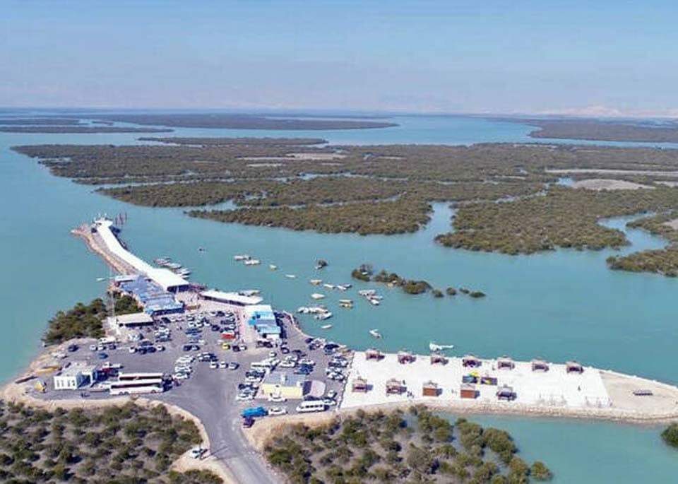 کسب و کارهای محلی و رستوران های قشم در حال خدمت رسانی به گردشگران