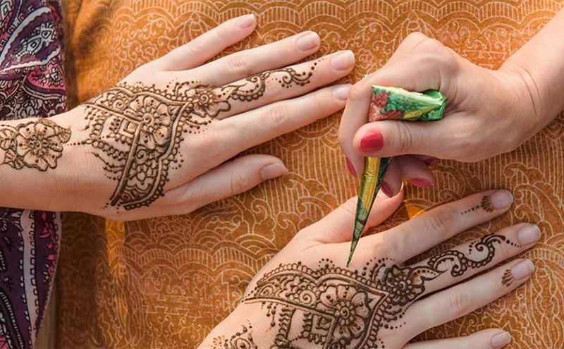 حنابندان و نقش حنا در قشم