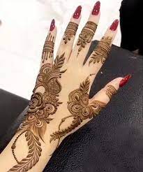 استفاده درماني از حنا در قشم