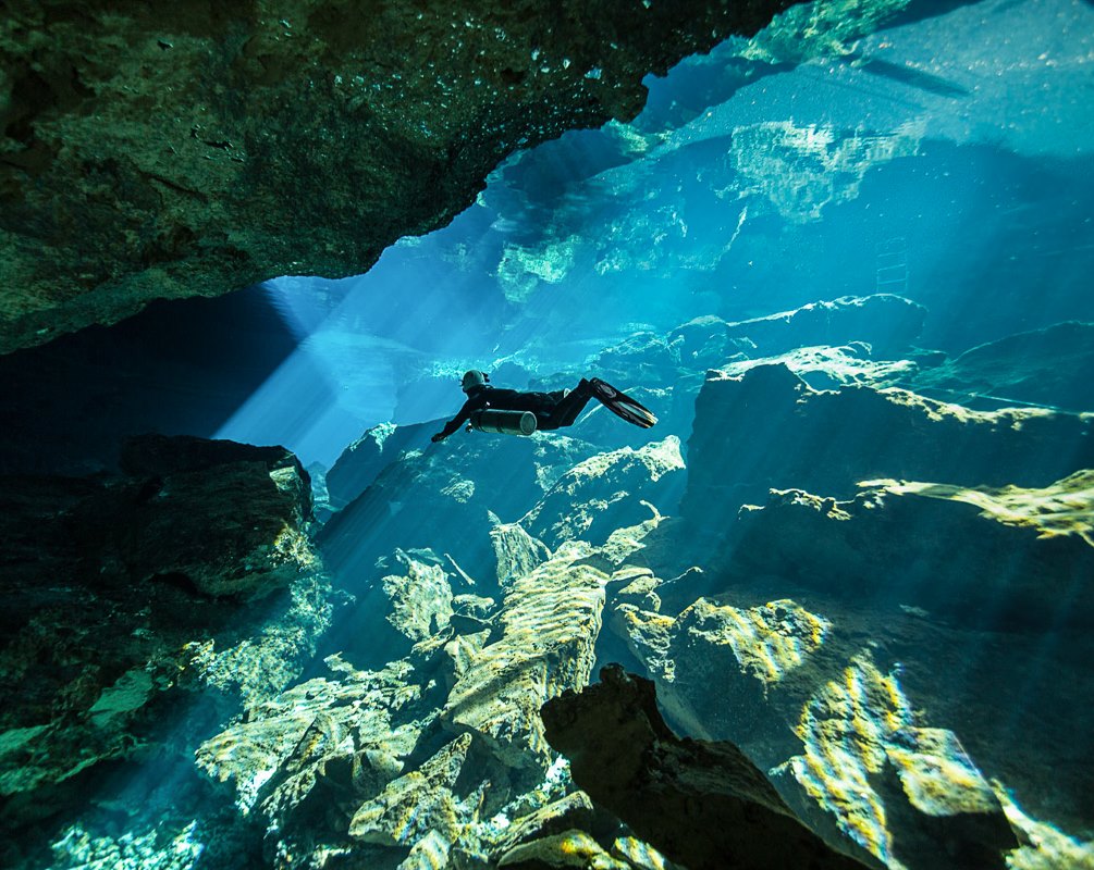 تفریحات دریایی قشم