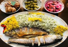 ماهی کبابی تازه قشم روی آتش