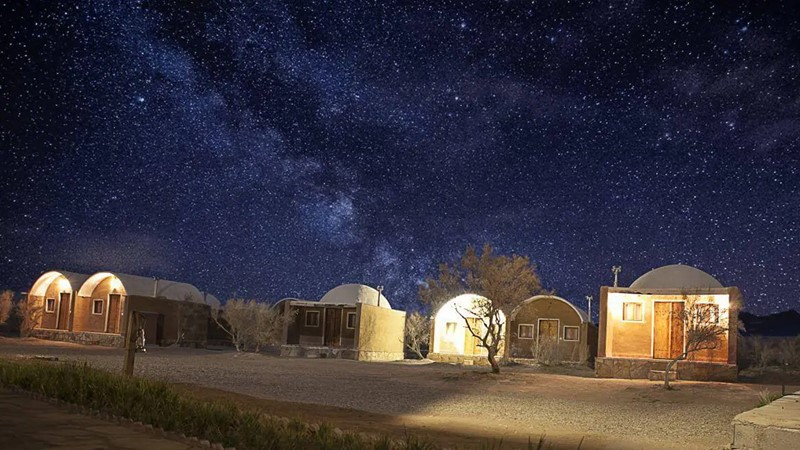 ترکيب رصد ستارگان با طبيعت گردي در قشم