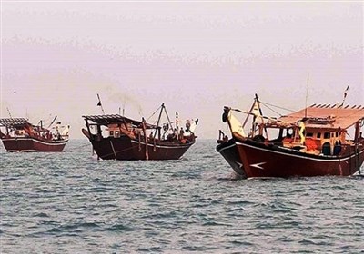 کشتي هاي تجاري و بارگيري کالا در قشم
