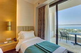 رزرو آنلاین خدمات گردشگری قشم