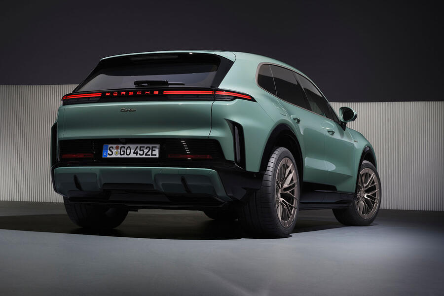 پورشه کاین الکتریکی ۲۰۲۵