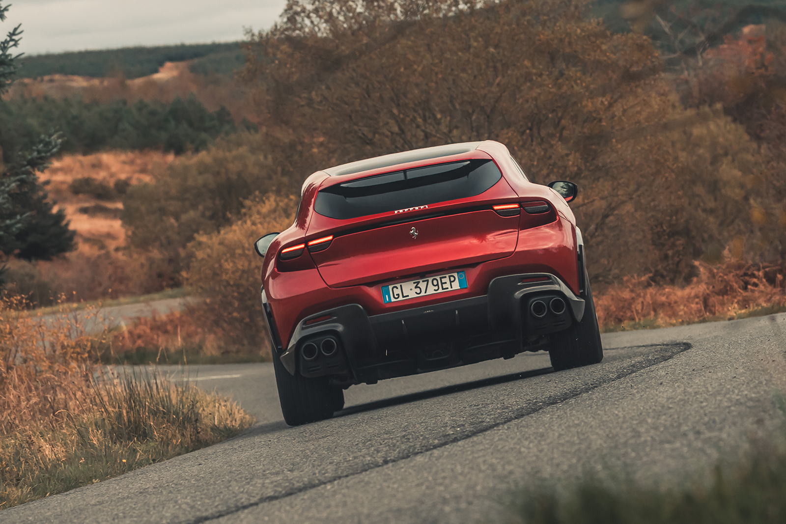 فراری پوروسانگوئه 06 در جاده