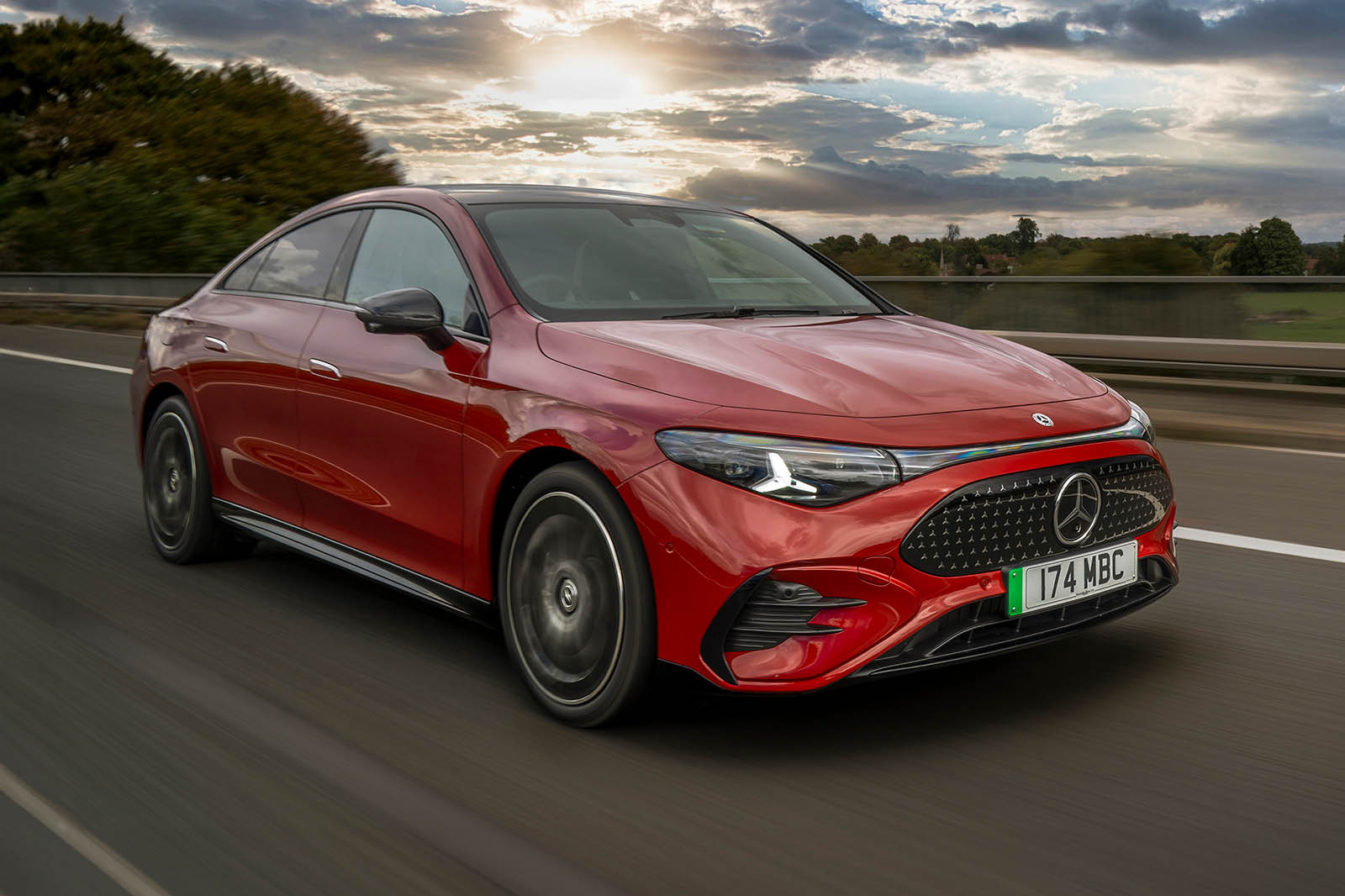 مرسدس CLA 2025 نمای سه رخ جلو