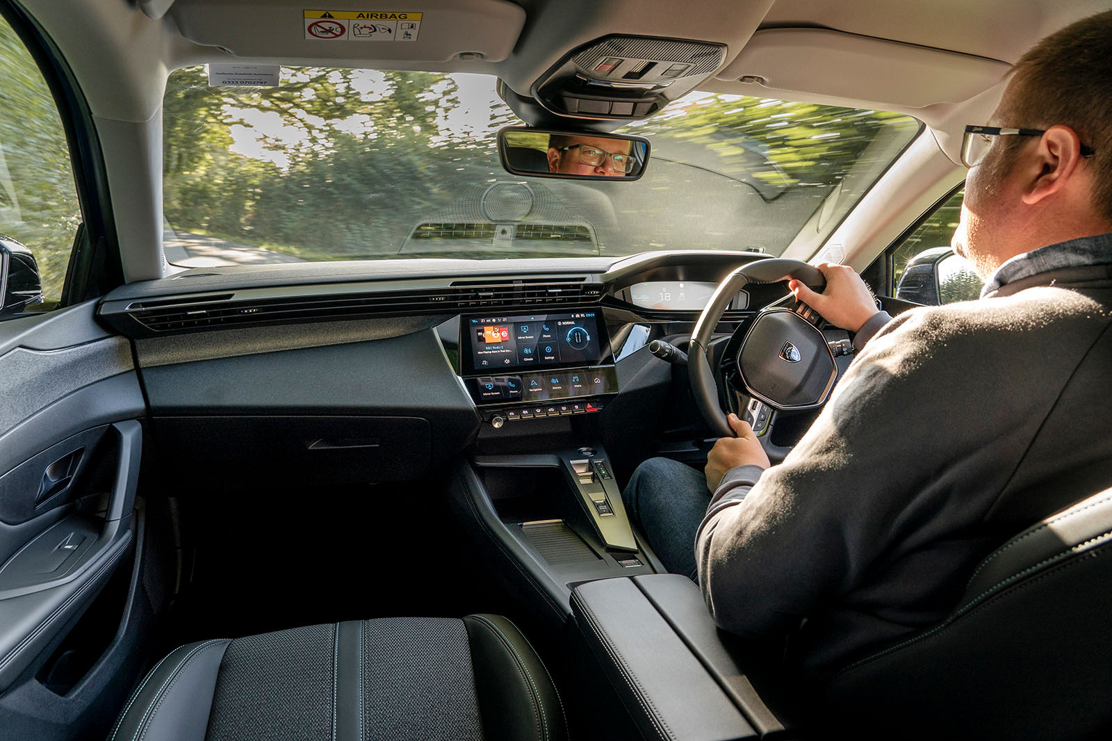 کابین و فرمان i-Cockpit پژو e-308