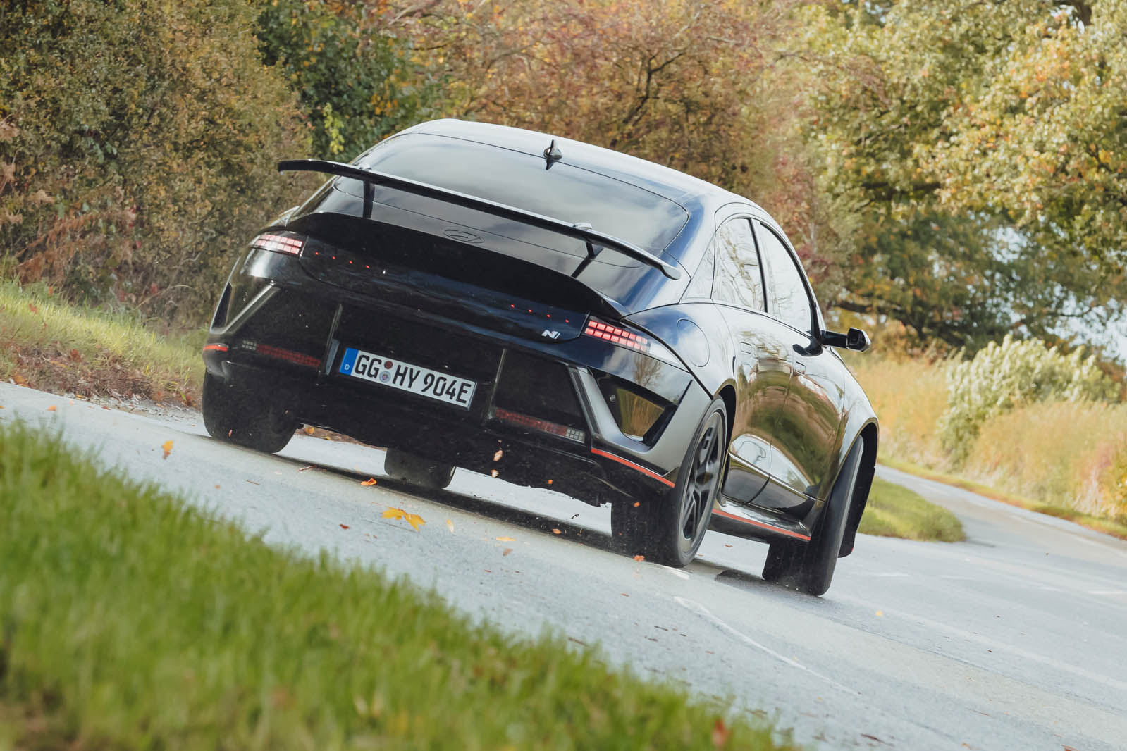 شتابگیری قدرتمند آیونیک ۶ N