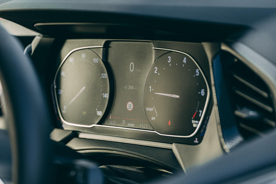 صفحه آمپر دیجیتال بی‌ام‌و 128ti