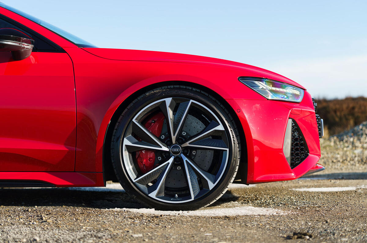 رينگ هاي آلياژي بزرگ آئودی RS7 اسپرت بک 2020