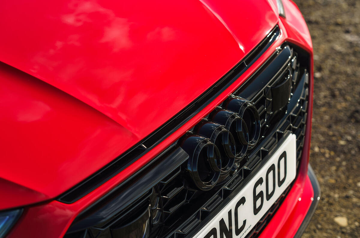 طراحي جلوي آئودی RS7 اسپرت بک 2020 با سپر و چراغ هاي تهاجمي