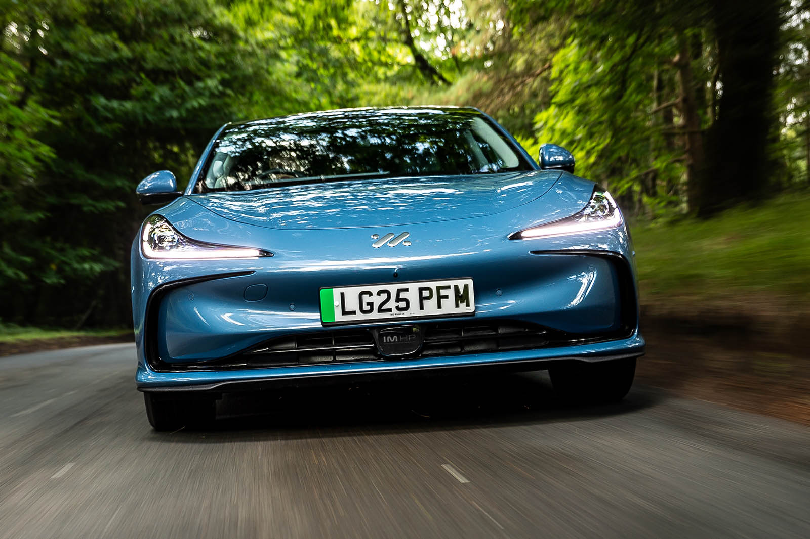 ام‌جی IM5 پرفورمنس در حال شتاب