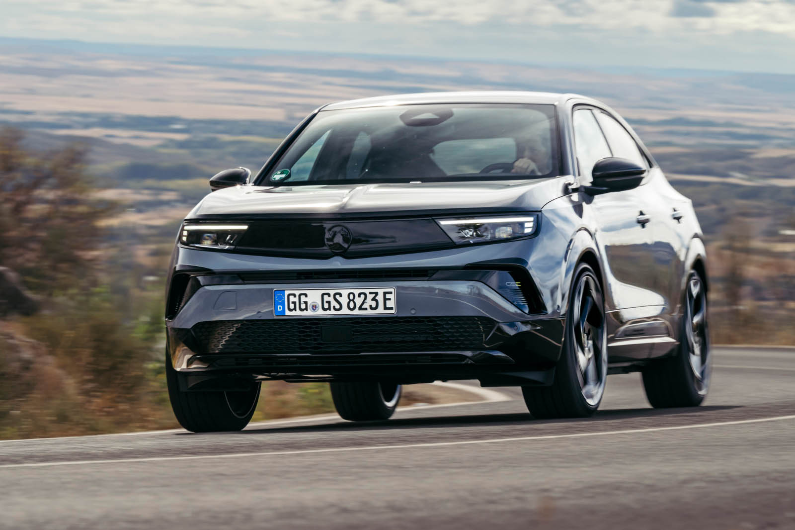 واکسهال موکا GSE 2025 نمای جلو