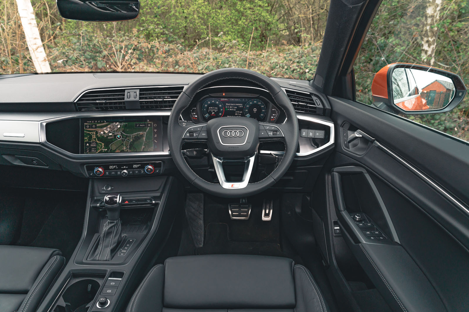 داشبورد دیجیتال آئودی Q3