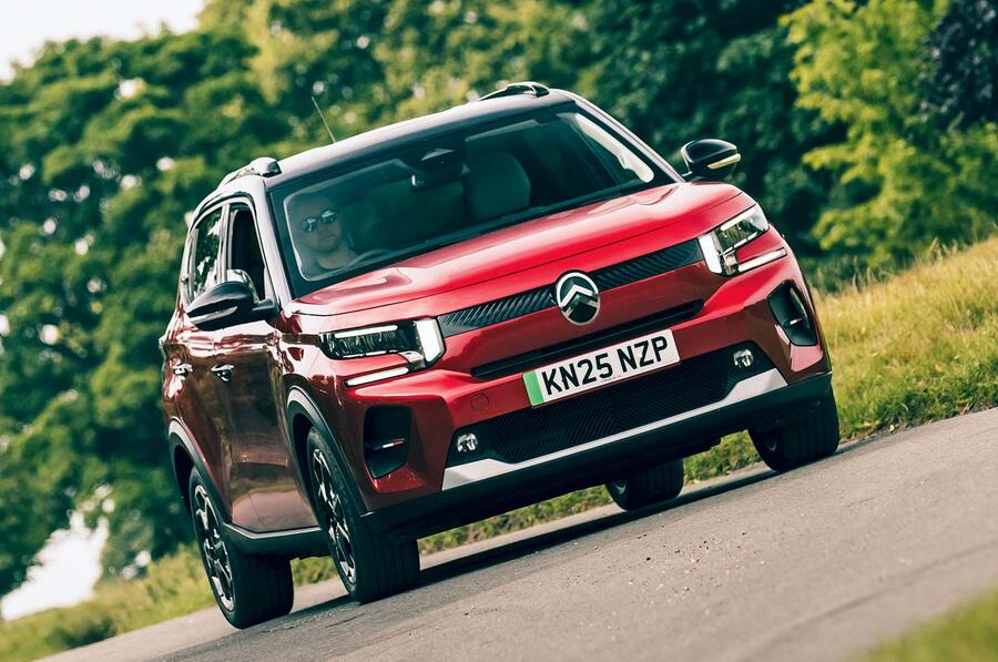 سیتروئن e-C3 در بزرگراه