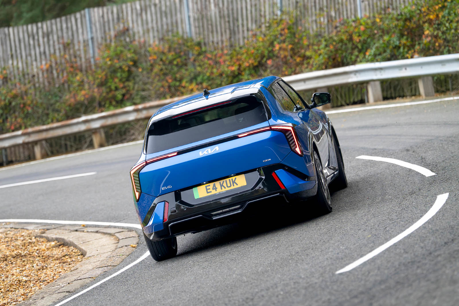 کیا EV4 در پیچ با کنترل بدنه مناسب