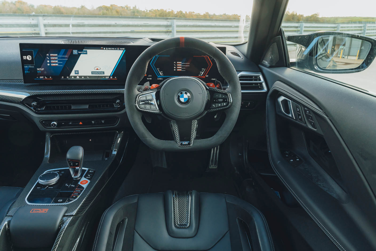 کابین اسپرت بی ام و M2 CS با صندلیهای کربنی