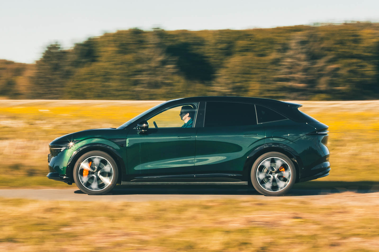 طراحی مدرن و متمایز چراغهای زیکر 7X چراغهای سراسری جلو زیکر 7X