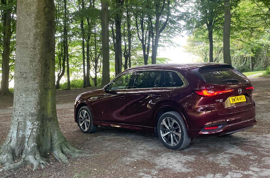 نمای عقب مزدا CX-80