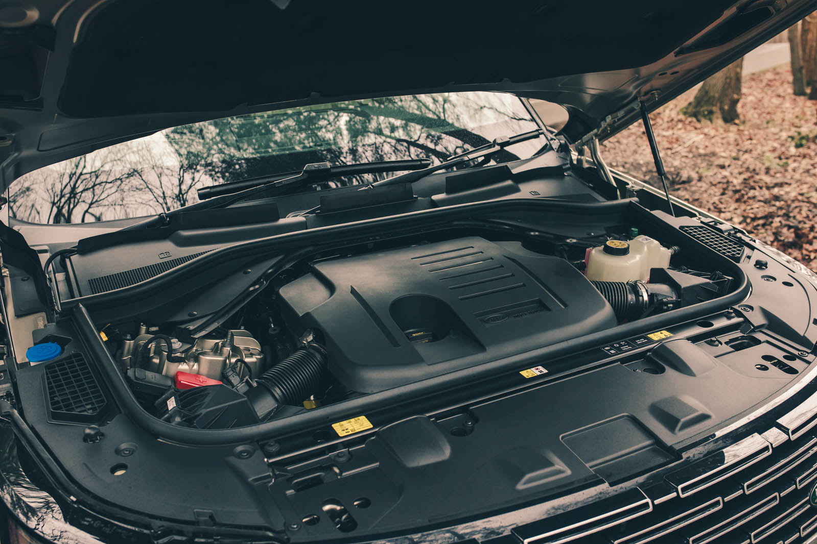 عملکرد رنج روور P550e