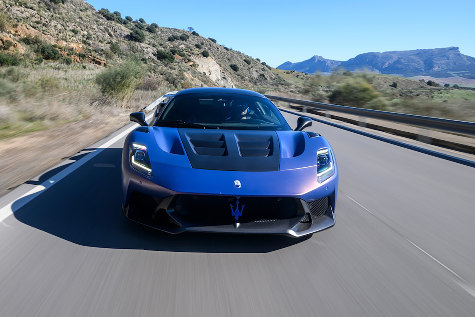 موتور V6 نتلونو از پشت