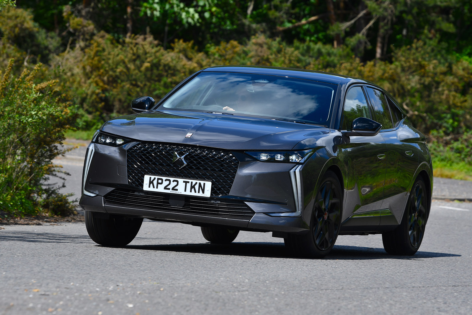 دی اس 4 در حال پیچیدن