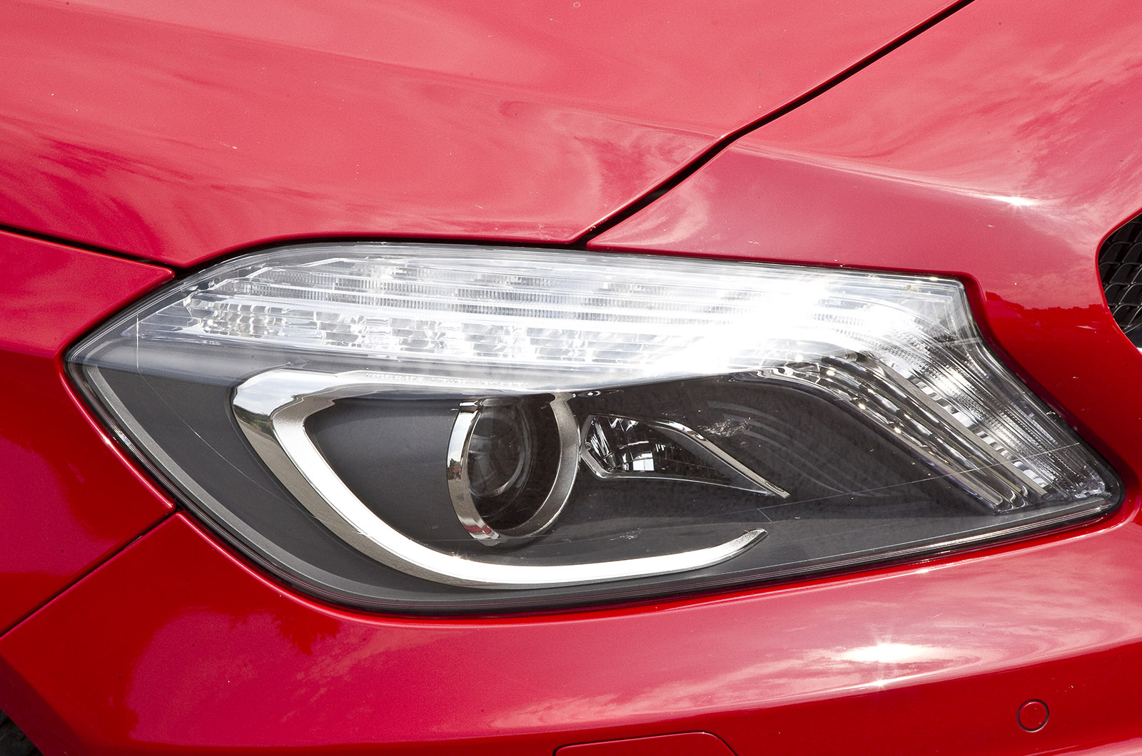 چراغ‌های زنون مرسدس AMG A45