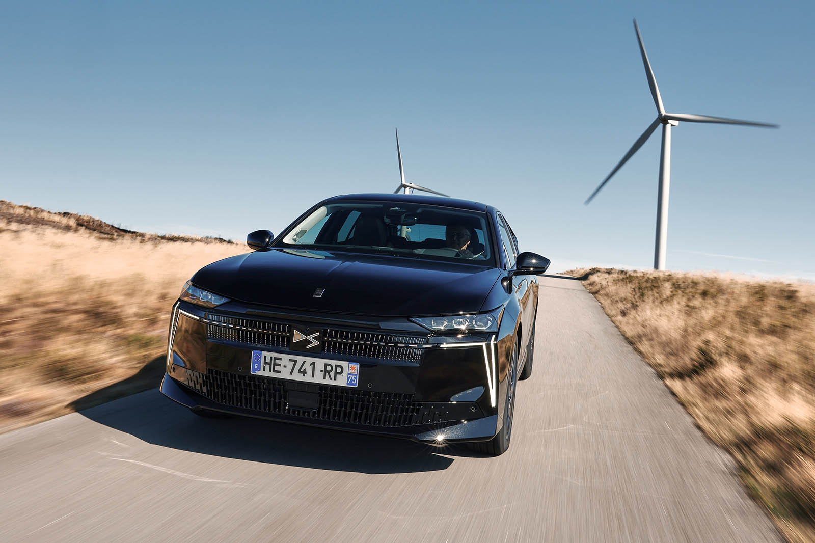 دی اس نو۴ در جاده پیچ‌های پر پیچ و خم