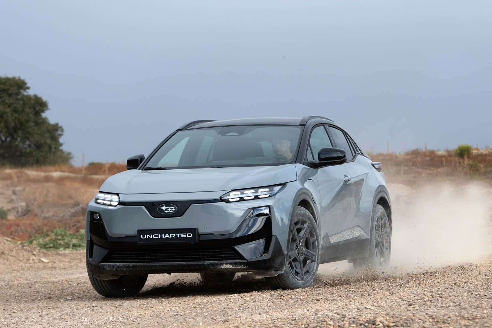 سوبارو آنچارتد در مسیر آفرود سخت