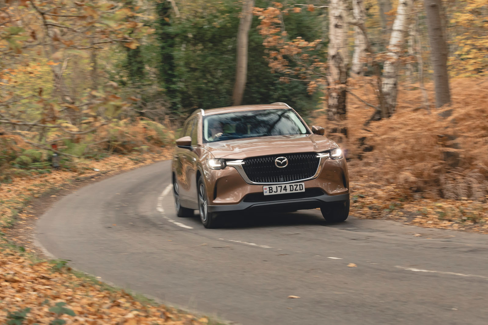 بررسی مزدا CX-80 2024 جلو پیچ 22