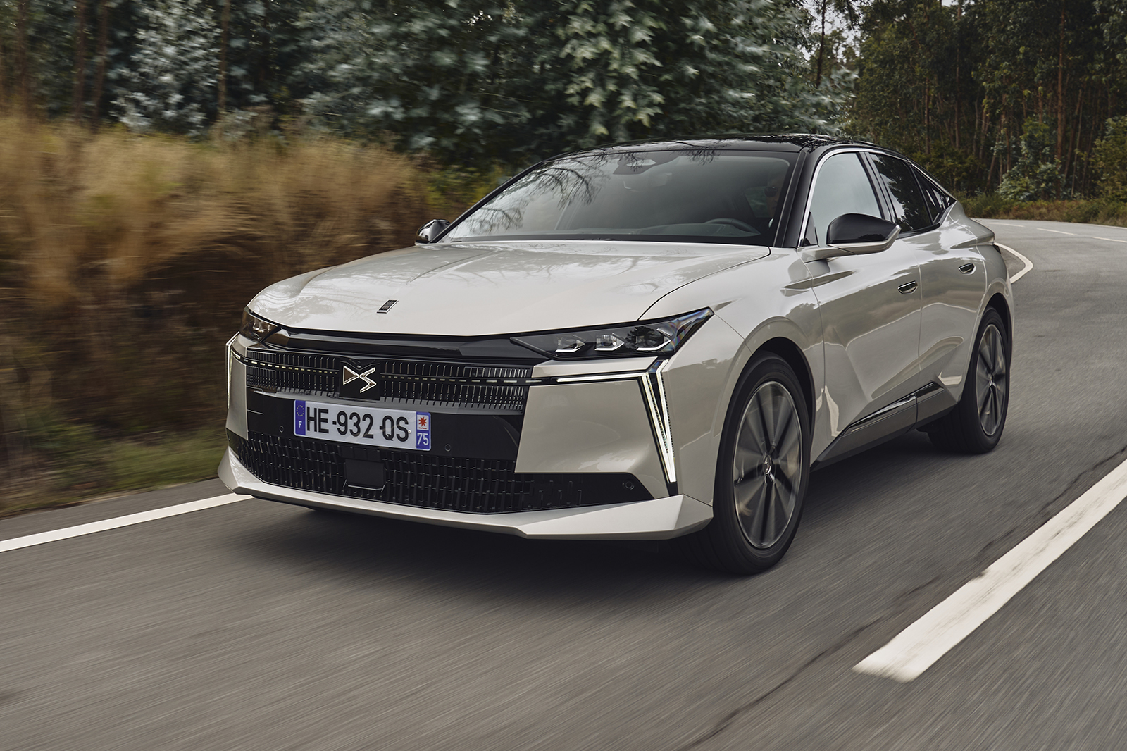 چرخ‌ها و تایرهای DS No4 E-Tense