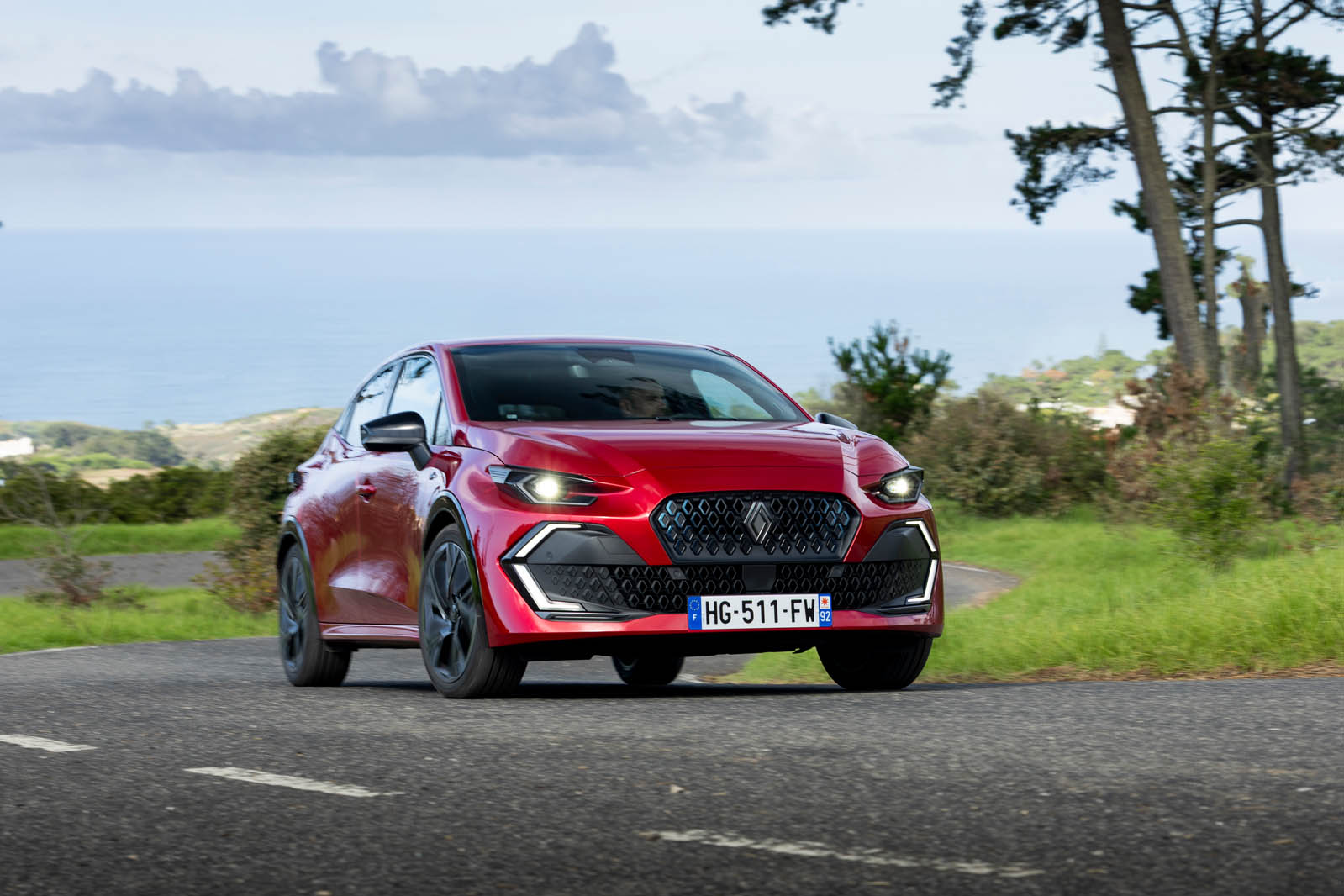 رنو کلیو 2025 در حال حرکت