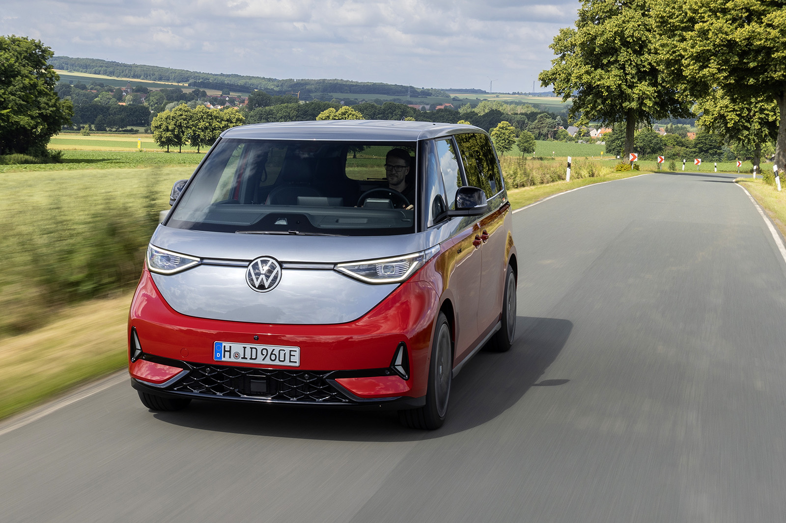 نمای جلو فولکس واگن ID Buzz GTX