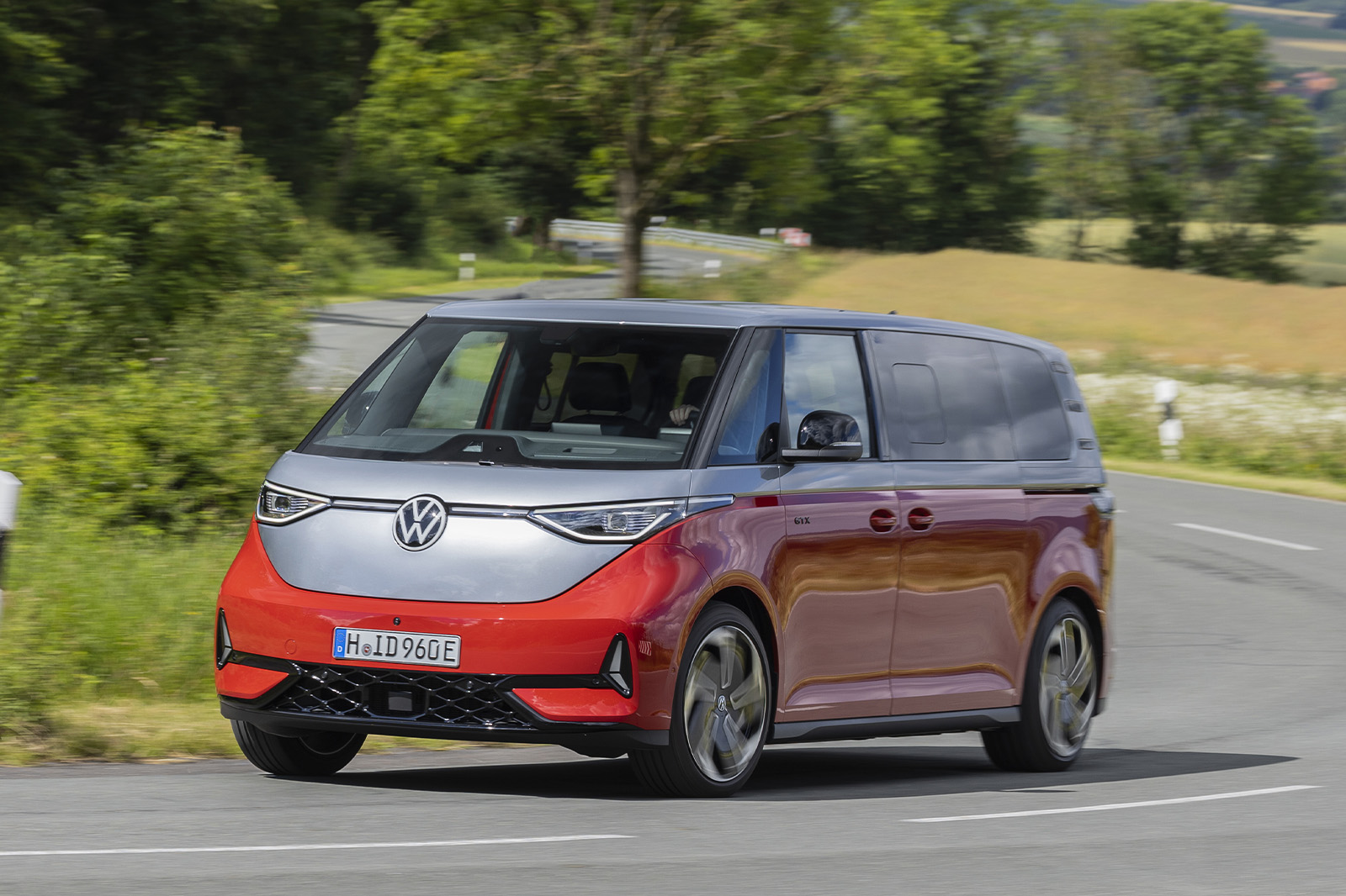 فولکس واگن ID Buzz GTX در حال حرکت