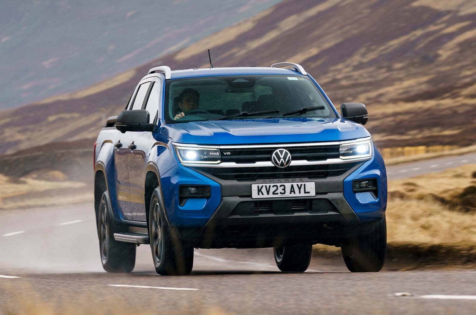 فولکس واگن آماروک در محیط طبیعی