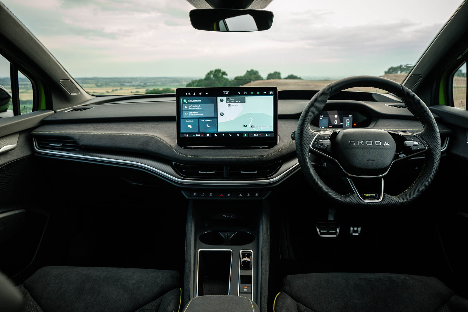 نمای داخلی اسکودا الروک vRS