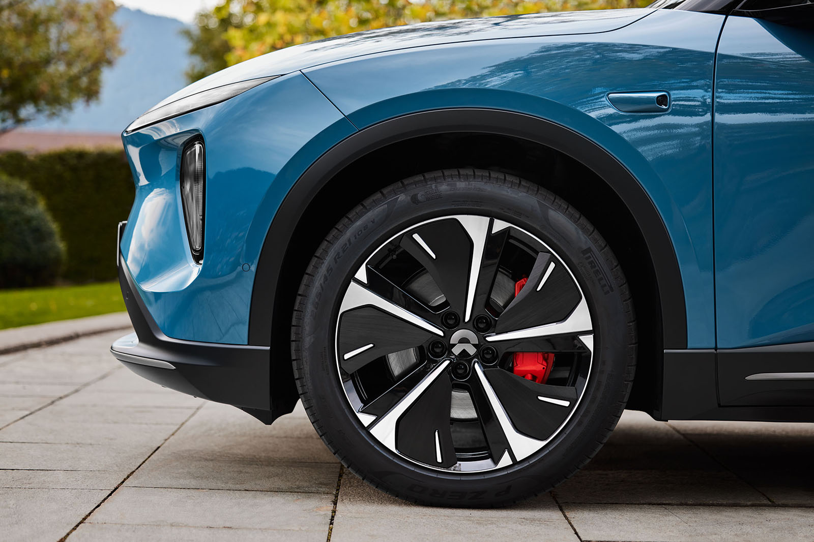 چرخ نیو EL6 با رینگ ۲۰ اینچی